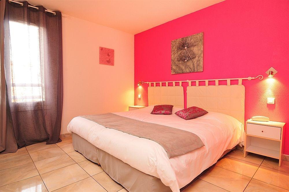 Hotel Les Grenadines Agde Exterior photo