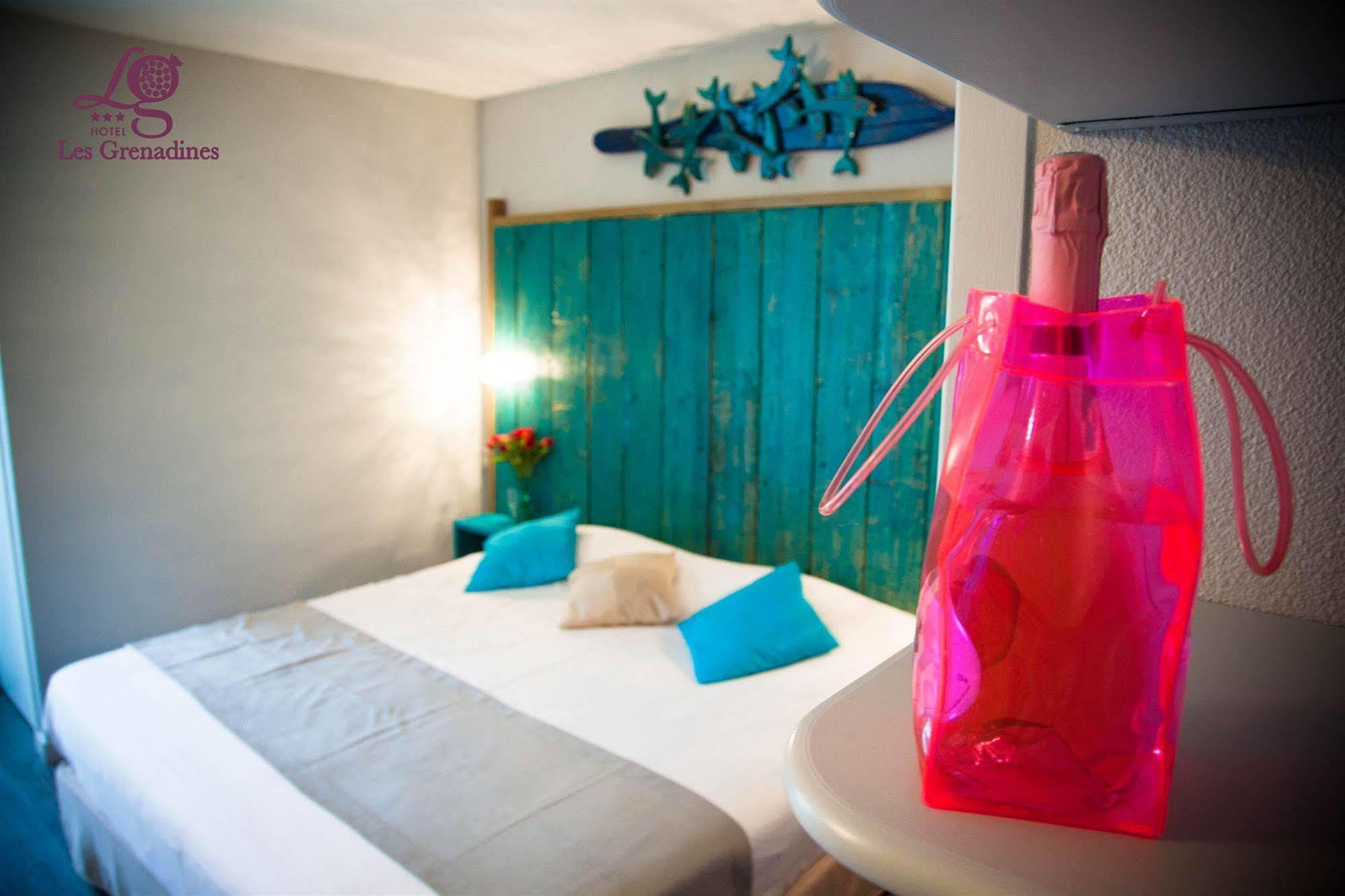Hotel Les Grenadines Agde Exterior photo